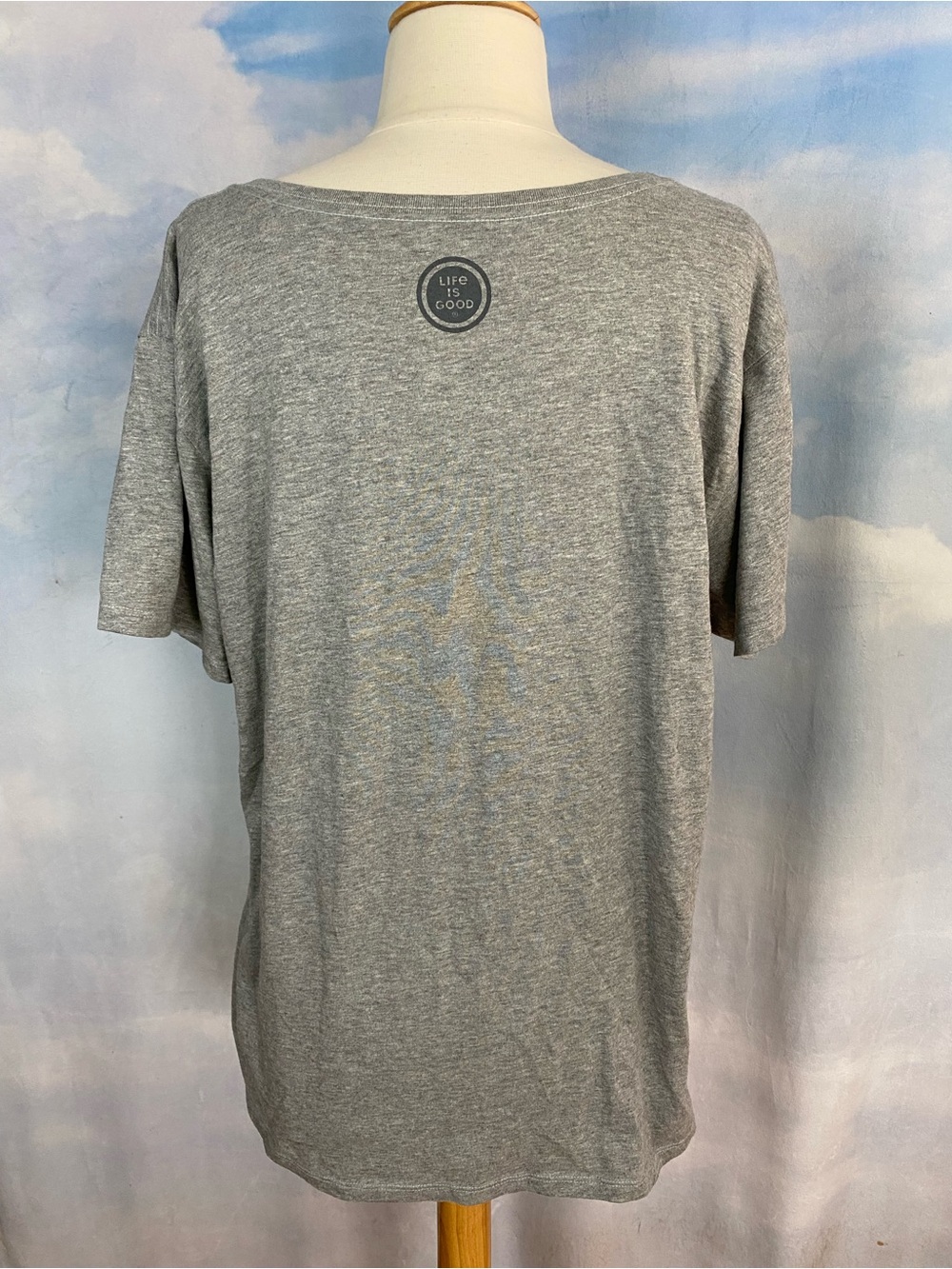 Life Is Good Gray V-Neck Tee with American Flag Deck Chair Graphic - Picture 2 of 4